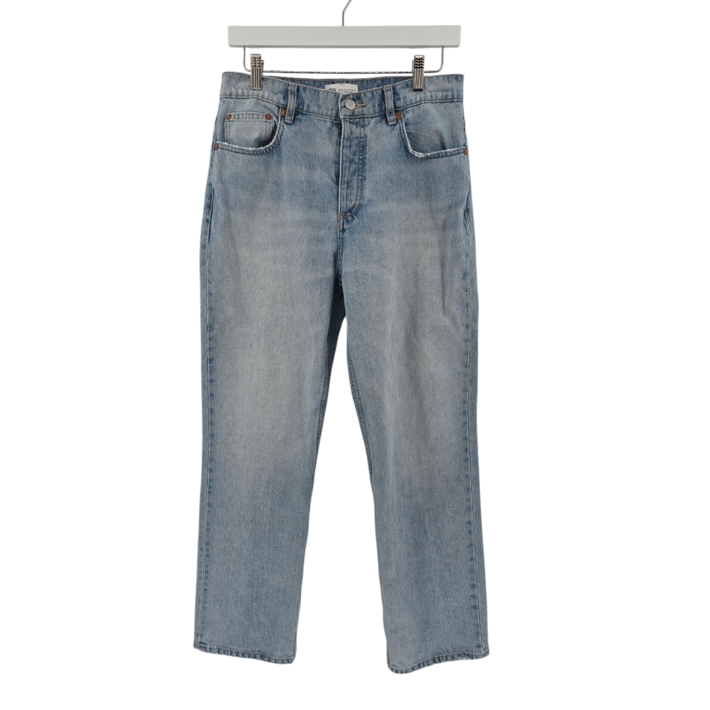 Zara Straight Leg Jeans Size 8 High Rise Light Wash Button Fly Closure